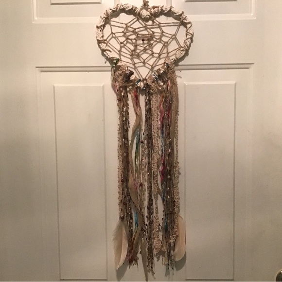 Macrame multi texture heart dream catcher - Picture 1 of 6